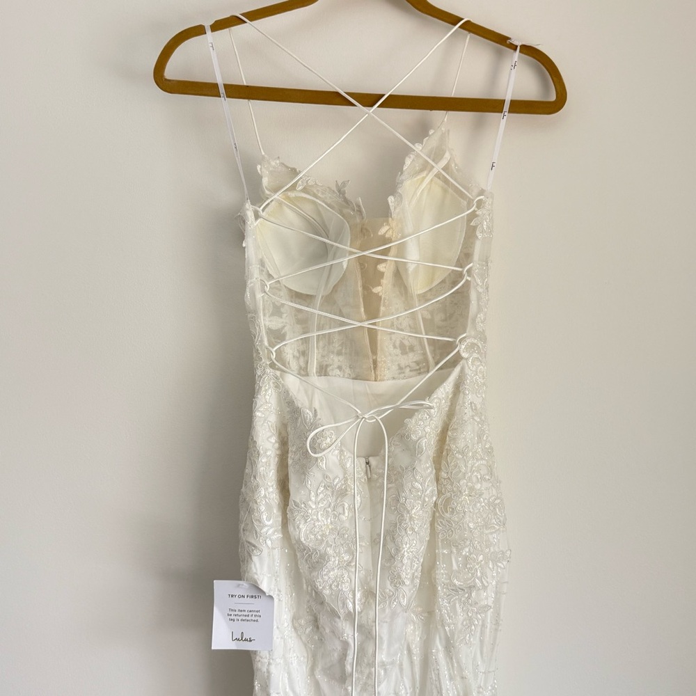 Lulu's White Lace Plunging V-Neck Spaghetti Strap Wedding Dress - Picture 8 of 10